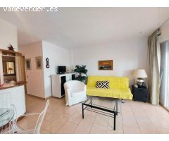 Apartamento en la urbanizacion Puerto bello en el Km 1,5 de La Manga del Mar Menor