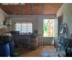 Casa de campo próxima a Requena.