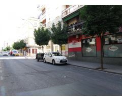 MAGNIFICO LOCAL EN AVENIDA PRINCIPAL EN CIUDAD JARDIN, CORDOBA