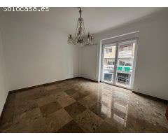 ESPECTACULAR PISO CON COCHERA EN PLENA CALLE CONCEPCIÓN!!!