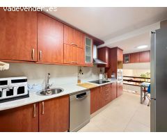 Tu Hogar Ideal: Luz, Espacios Amplios y Ubicación Perfecta próximo al Calvario, Vigo