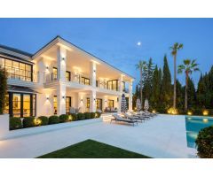 Villa de Lujo en Venta en Marbella, Málaga