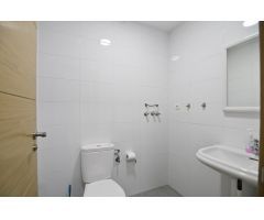 LOCAL COMERCIAL EN EL PUERTO DE MOTRIL