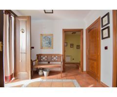 ¡Impresionante chalet dividido en dos viviendas!