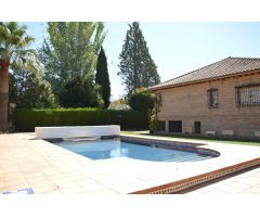 EXCLUSIVO CHALET UNA PLANTA CON 2300M2 DE PARCELA