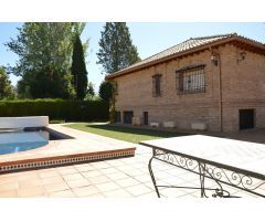 EXCLUSIVO CHALET UNA PLANTA CON 2300M2 DE PARCELA