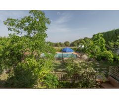 Precioso chalet independiente con piscina en cumbres verdes