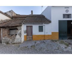 Cortijo en Venta en Pinos Puente, Granada