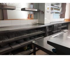 Amplio local Bar-Restaurante en venta en pleno centro de Montmeló.