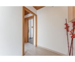 Magnífico piso con 4 habitaciones y pk privado