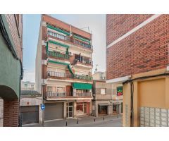 Primer piso con Terraza sin Ascensor en Montmeló