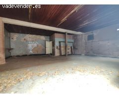 Local comercial con cámara frigorífica en venta