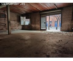 Local comercial con cámara frigorífica en venta
