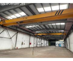 NAVE INDUSTRIAL CON PUENTES GRUA