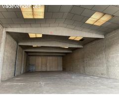 Nave Industrial de alquiler en Canovelles