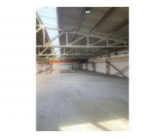 NAVE IND. ESQUINERA EN ALQUILER