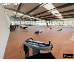 ¡OPORTUNIDAD ÚNICA! NAVE INDUSTRIAL DE 492 m² CON OFICINAS, BAÑO Y PATIO PRIVADO