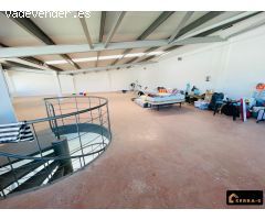 ¡OPORTUNIDAD ÚNICA! NAVE INDUSTRIAL DE 492 m² CON OFICINAS, BAÑO Y PATIO PRIVADO
