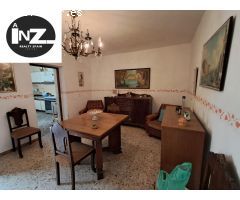 Casa de Pueblo con Gran Potencial en el Centro de Calasparra