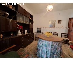 Casa de Pueblo con Gran Potencial en el Centro de Calasparra