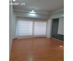 ¡Oportunidad en el barrio de Sant Martí! Local de 56?m² cerca del metro – Ideal para tu proyecto
