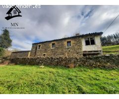 VENTA DE FINCAS Y CONJUNTO DE TRES CABAÑAS PASIEGAS EN SAN PEDRO DEL ROMERAL