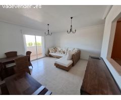 Encantador apartamento en planta baja con terraza, ubicado en una zona tranquila de Garrucha