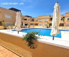 Apartamento en planta baja con terraza privada y piscina comunitaria en Palomares