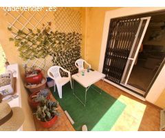 Apartamento en planta baja con terraza privada y piscina comunitaria en Palomares