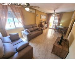 Apartamento en planta baja con terraza privada y piscina comunitaria en Palomares
