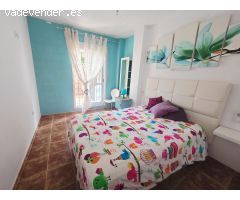 Amplio apartamento amueblado en planta baja con terraza, piscina y parking en Vera Playa