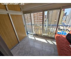 Apartamento en Benidorm cerca del centro y la playa, con piscina y parking