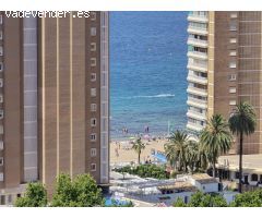 Apartamento con Vistas al Mar, la Montaña y la Cruz de Benidorm en Rincón de Loix