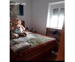 Magnifica vivienda con garajes, apartamento independiente y acceso a dos calles