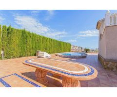 Villa en Venta en Guardamar del Segura, Alicante