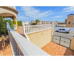 Villa en Venta en Guardamar del Segura, Alicante