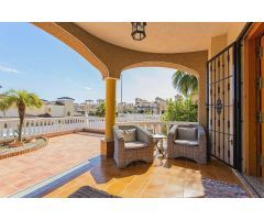 Villa en Venta en Guardamar del Segura, Alicante