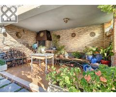 ENCANTADORA CASA CON JARDÍN Y PISCINA EN CAN MARTÍ PIERA