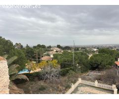 Chalet en Venta en Elche de la Sierra, Alicante
