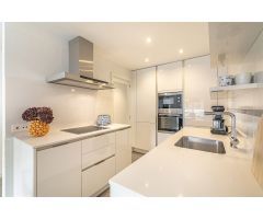 Apartamento con vistas abiertas en Valley Heights