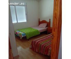Amplio y luminoso piso de 3 dormitorios a 2 minutos de la playa – Puerto de Mazarrón