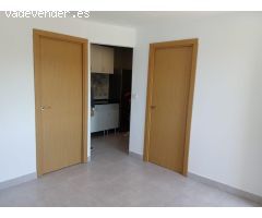 Se alquila piso en Torre de la Reina