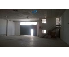 ALQUILER DE NAVE EN BULEVAR