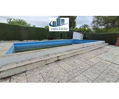 CHALET EN PUENTE TABLAS
