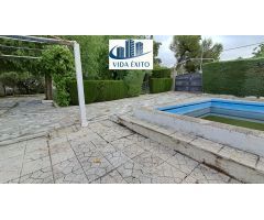 CHALET EN PUENTE TABLAS