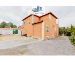 CASA EN PUENTE TABLAS