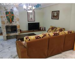 CASA EN URBANIZACION AZAHAR