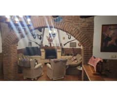 CASA EN URBANIZACION AZAHAR