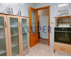 Luper ofrece en zona centro de San Vicente un piso listo para disfrutar y entrar a vivir.