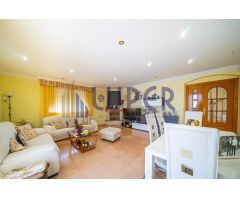 Luper ofrece en venta este magnifico chalet en San Vicente zona Girasoles.